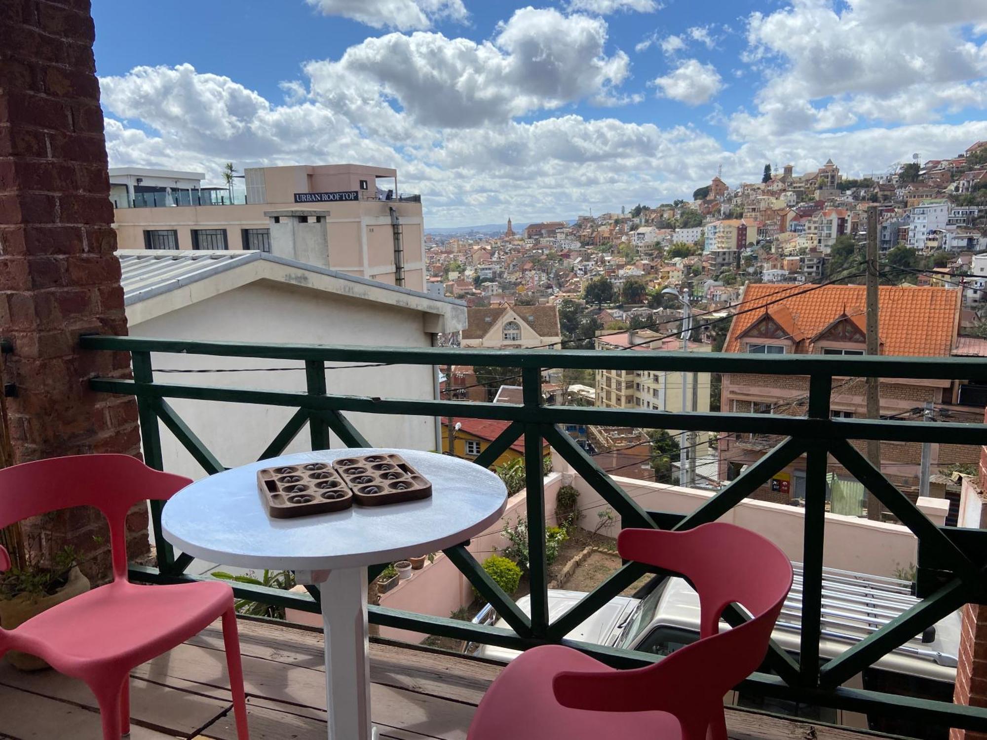 M'Serenity Guest House أنتاناناريفو المظهر الخارجي الصورة