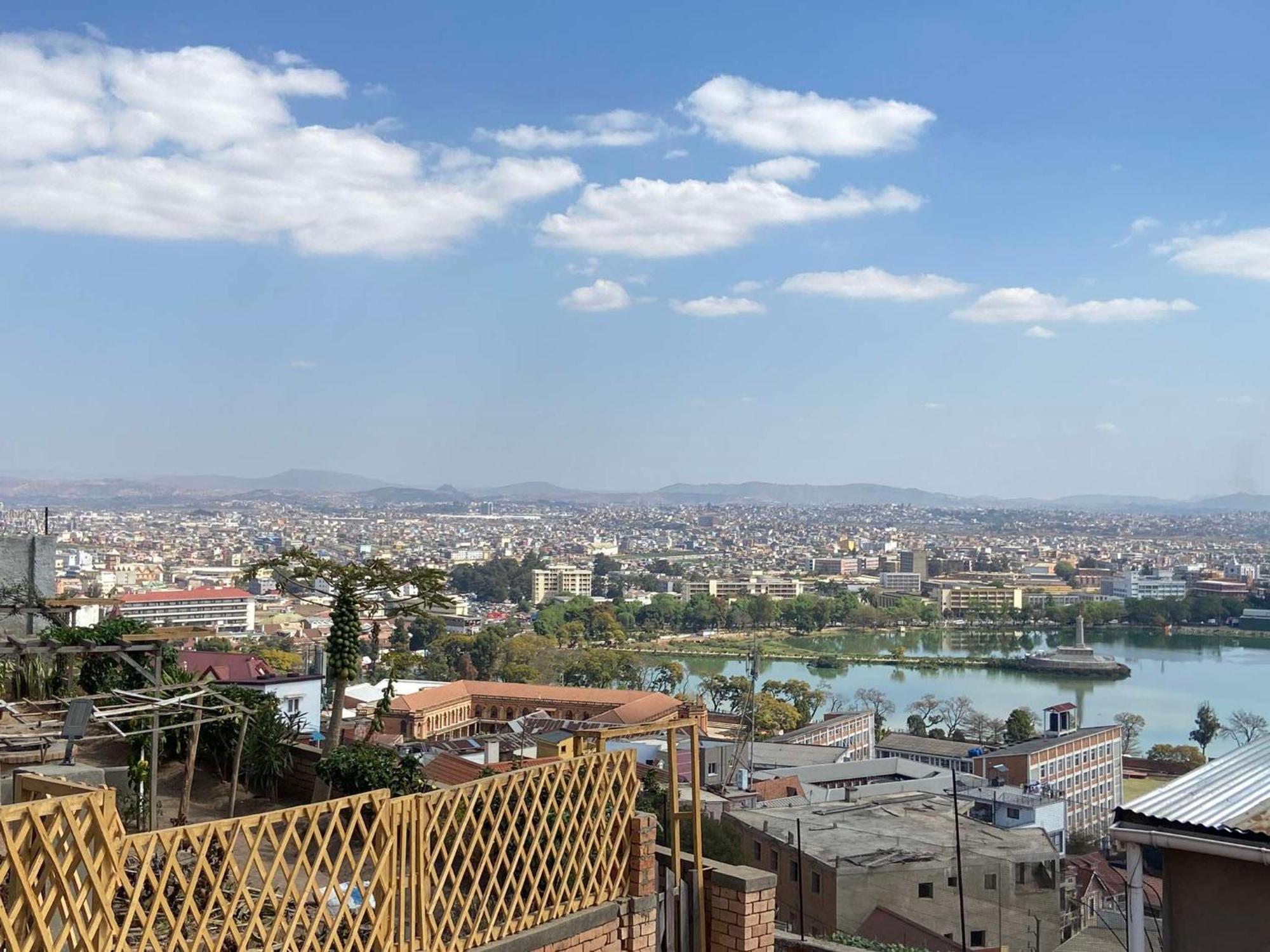 M'Serenity Guest House أنتاناناريفو المظهر الخارجي الصورة