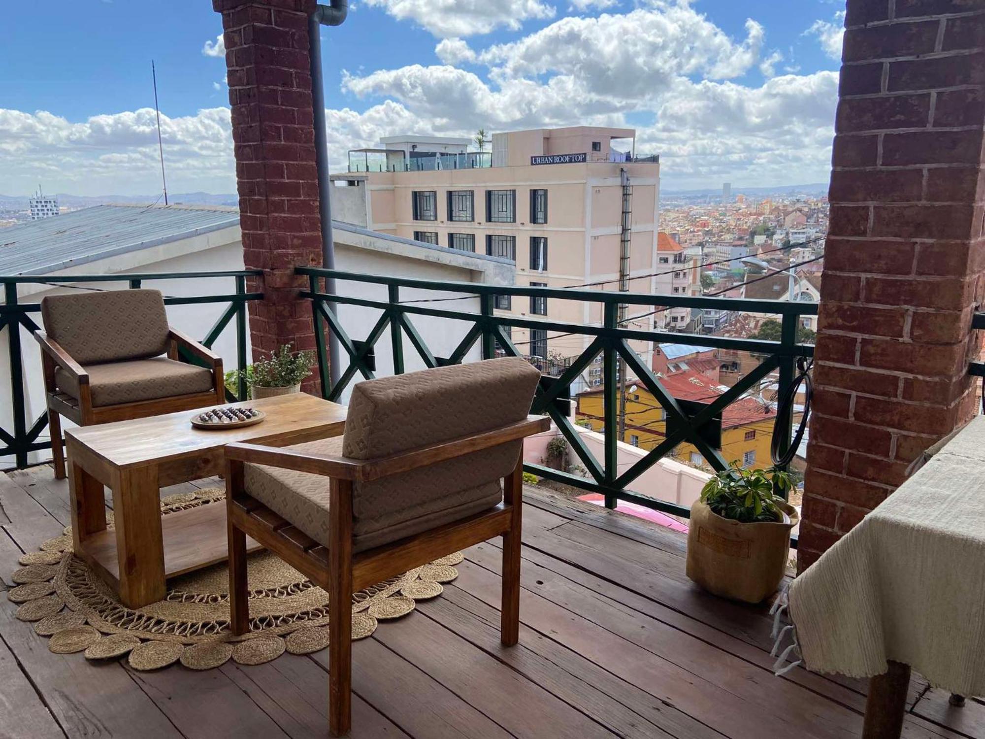 M'Serenity Guest House أنتاناناريفو المظهر الخارجي الصورة